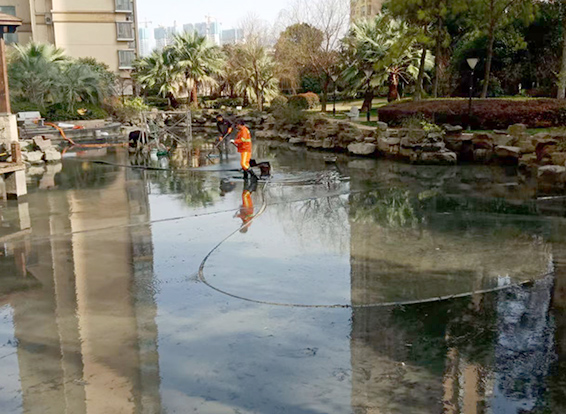 阳西景观池淤泥清理
